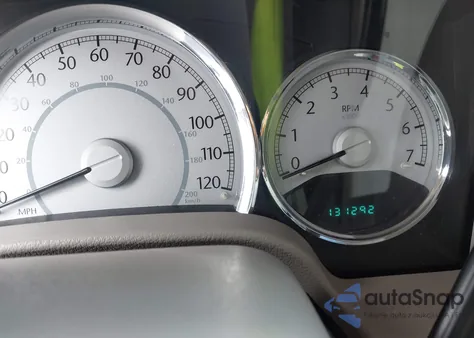 2008 Chrysler Aspen Limited из США, поврежденный, VIN 1A8HW582X8F145794